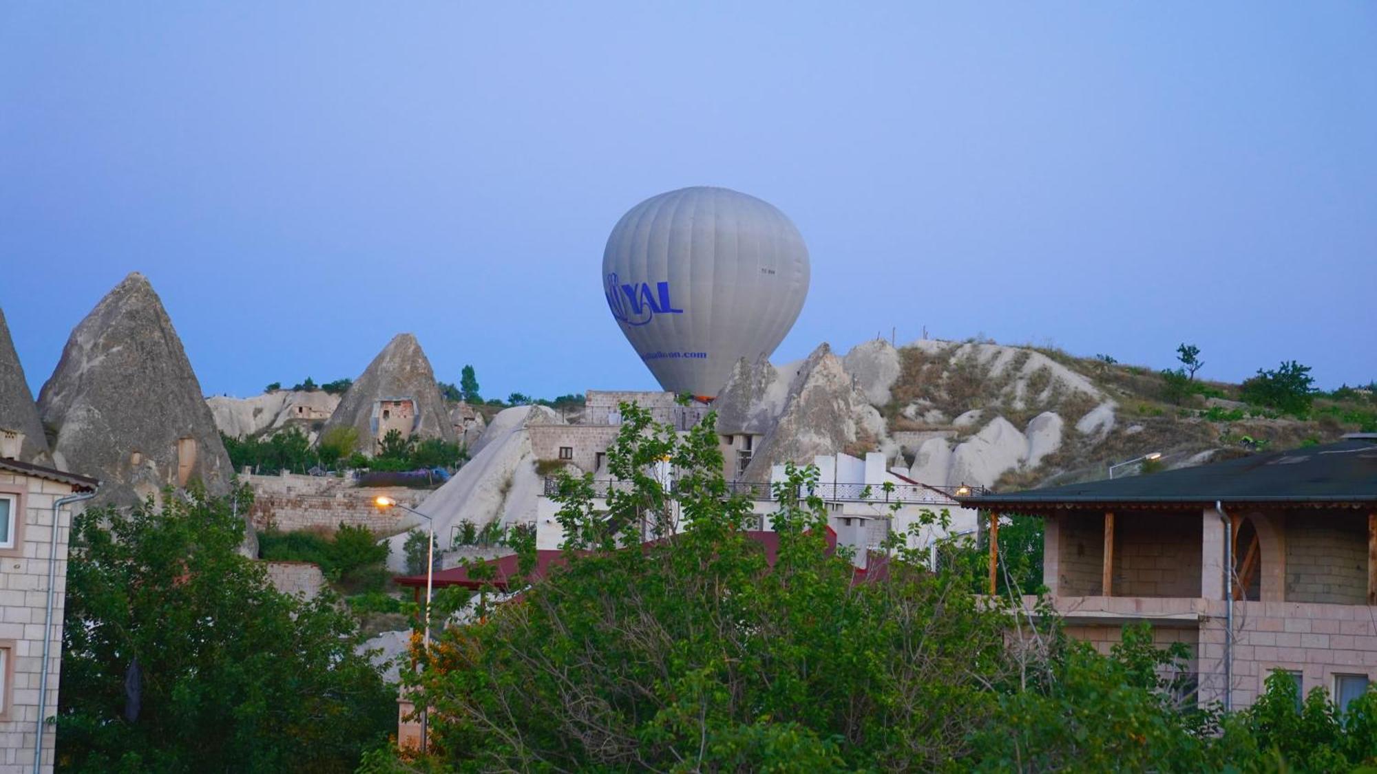 Alpha Stone House Hotel เกอเรเม ภายนอก รูปภาพ