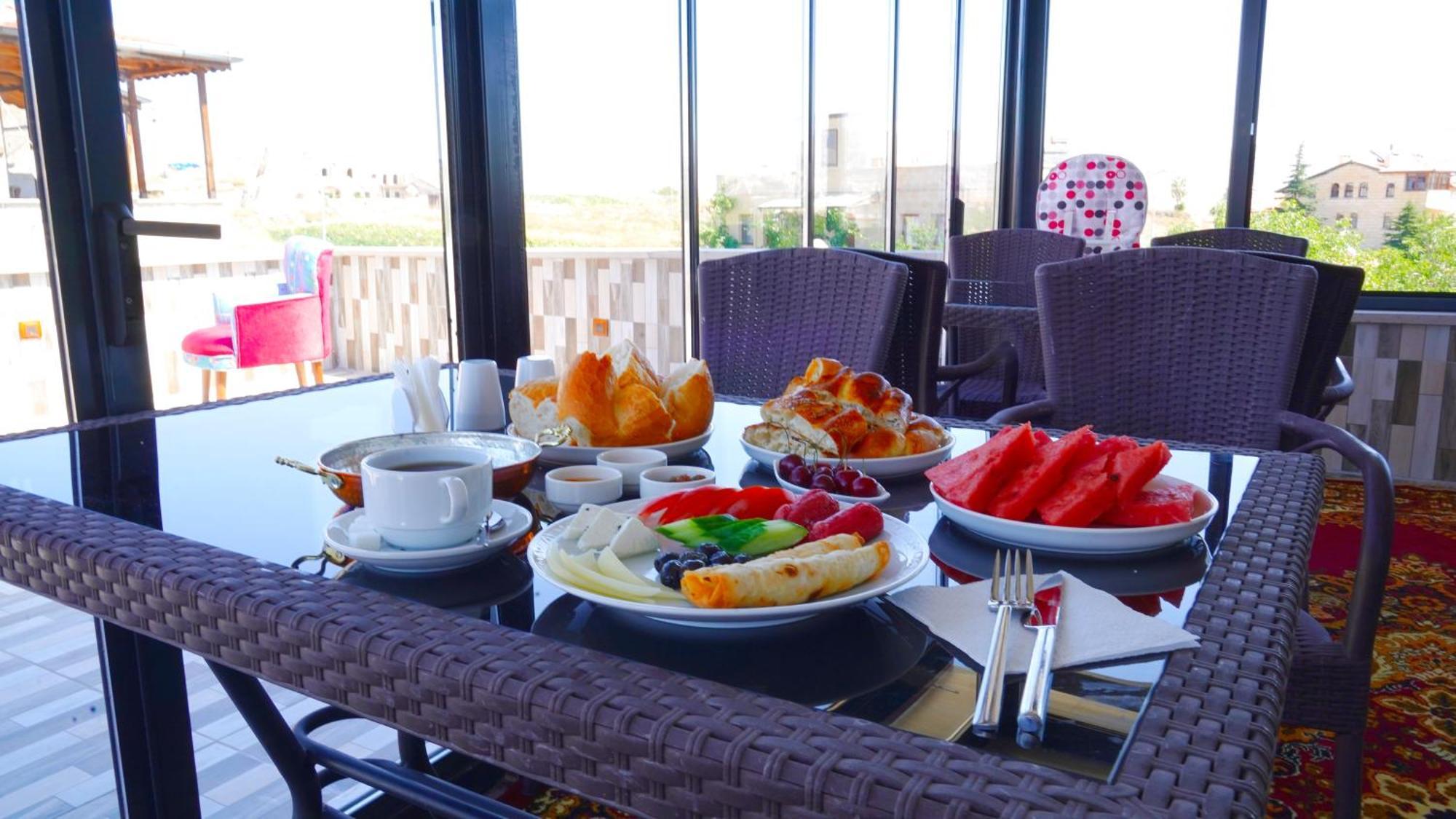 Alpha Stone House Hotel เกอเรเม ภายนอก รูปภาพ