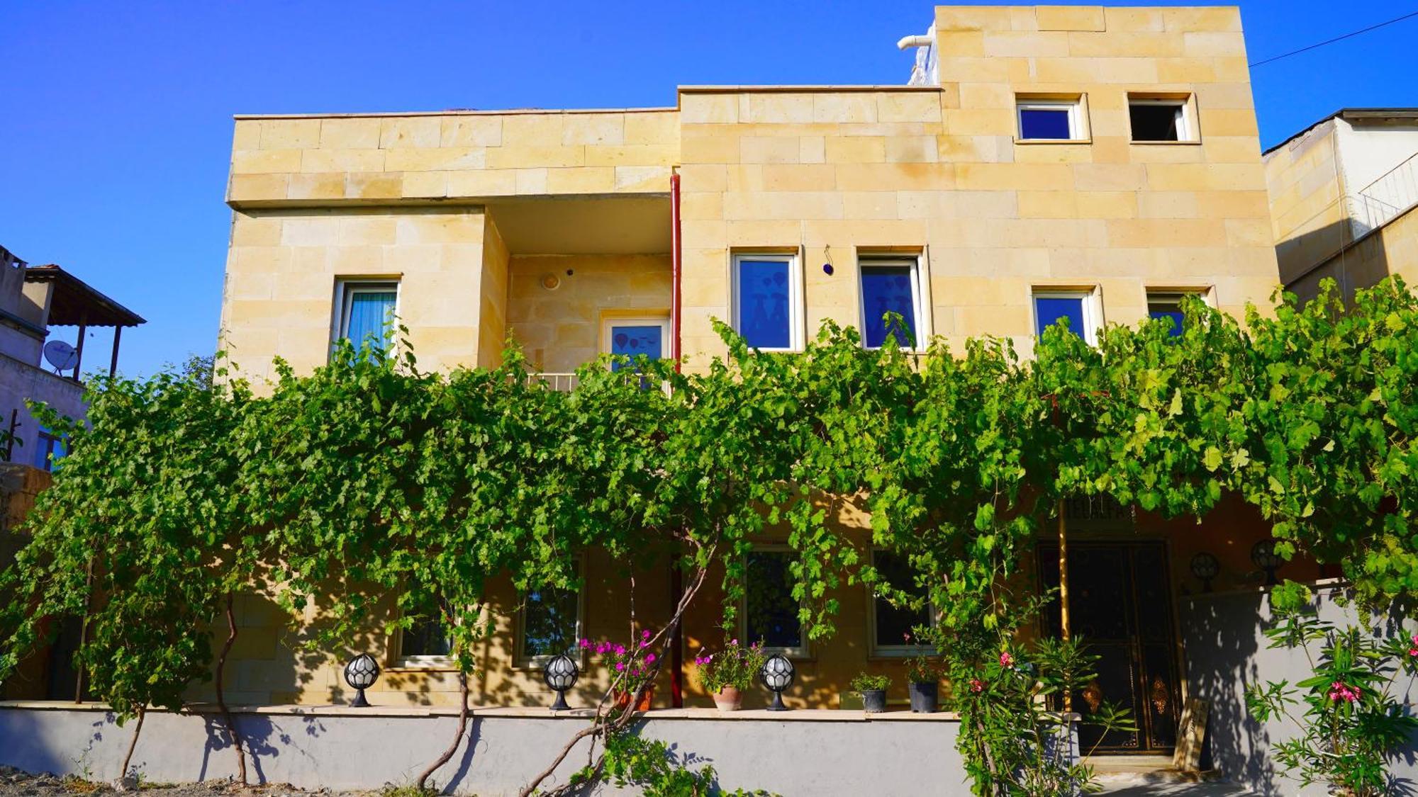 Alpha Stone House Hotel เกอเรเม ภายนอก รูปภาพ